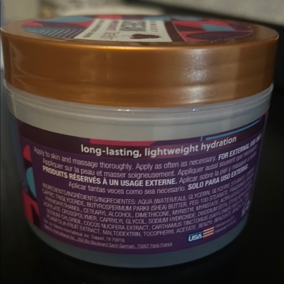 Gold and Purple Moisturizing Body Oil for Luxurious Bath & Body Care - Picture 3 of 4